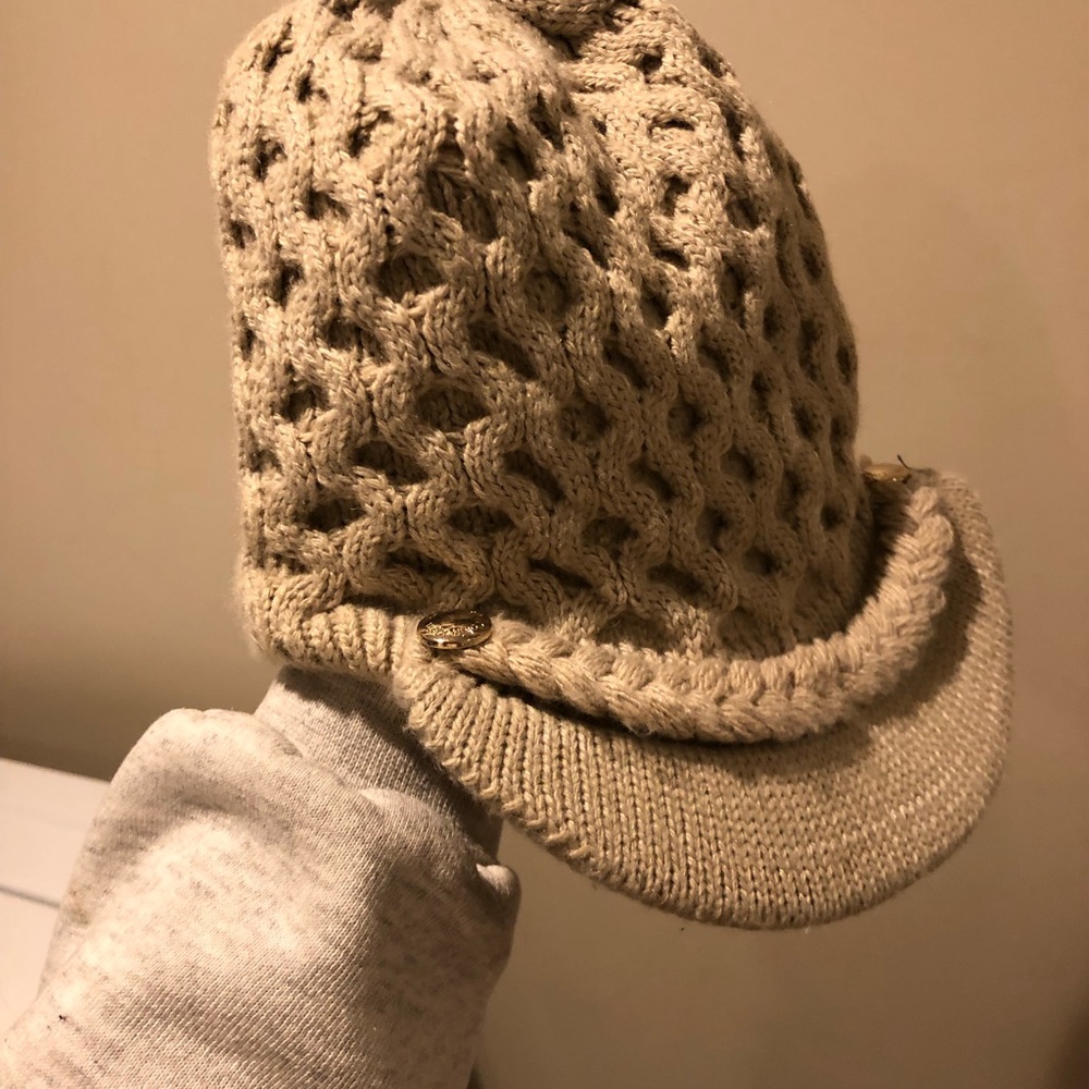 Calvin Klein hat - Picture 3 of 3